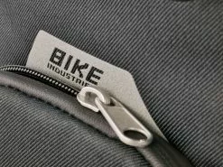 KTM - Sacoche Vélo Sport Trunkbag Pour Porte-bagages 32L -France Accessoires Vélo Soldes Boutique ktm sacoche porte bagages velo sport 3 3840x2160 scaled