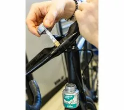 Motorex - Carbon Paste - Pâte De Montage -France Accessoires Vélo Soldes Boutique motorex carbon paste pate de montage 2 3840x2160