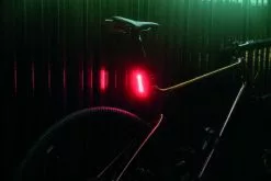 Supernova - Feu Arrière TL3 PRO Avec Feu Stop Et Signal De Freinage D'urgence -France Accessoires Vélo Soldes Boutique supernova feu arriere tl3 pro 3 3840x2160